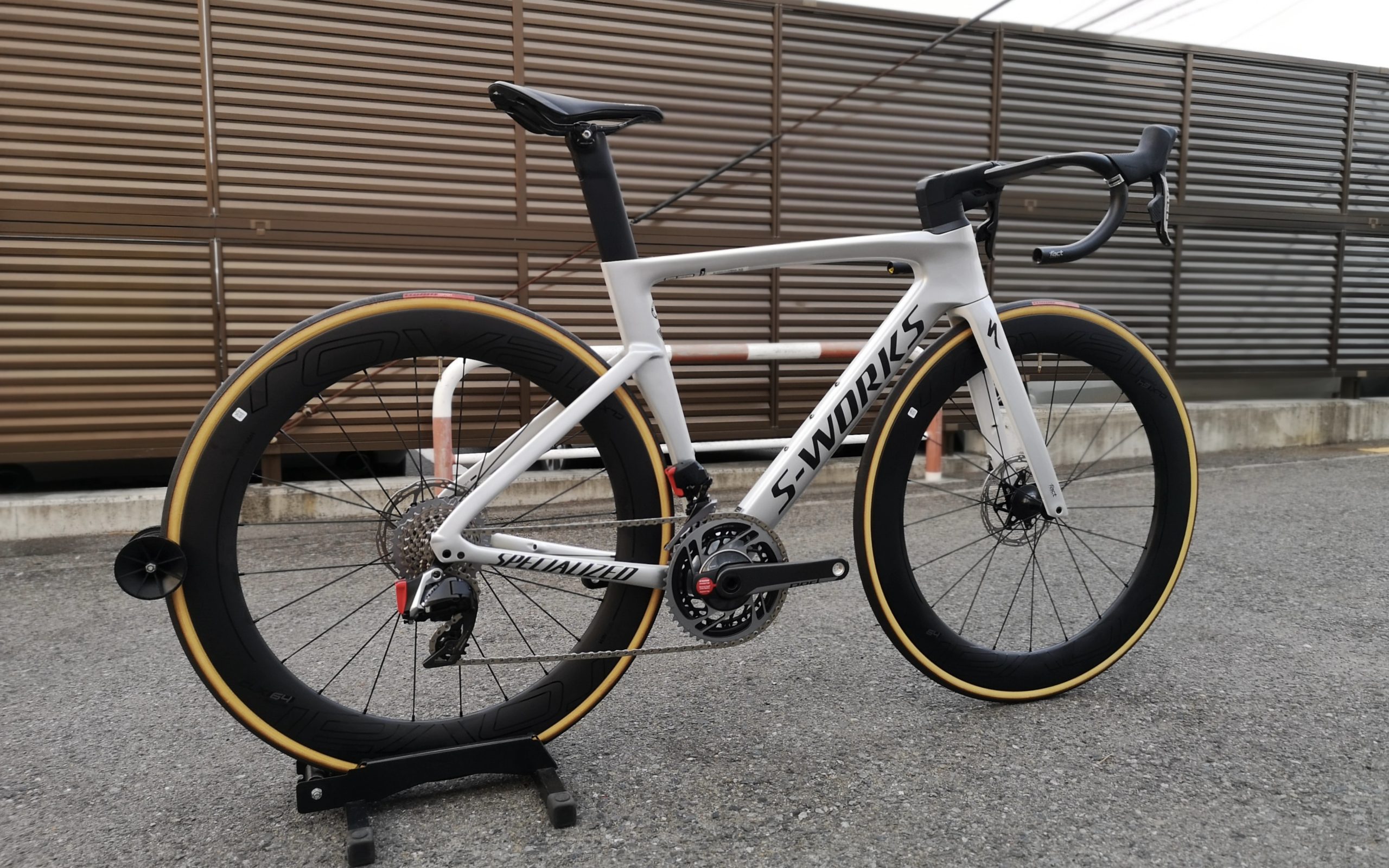 SPECIALIZED史上、最速のエアロロード】S-WORKS VENGE DISC | GROVE
